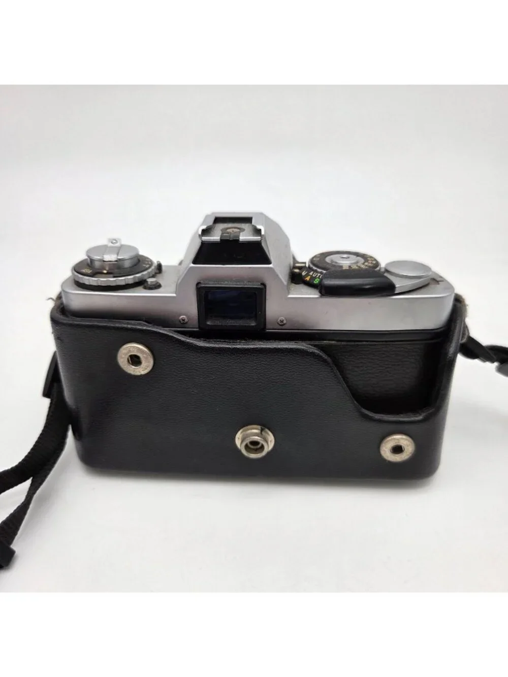 Minolta XG-1 35mm SLR Film Camera W/ 50mm Lens Pentax Leather Cover Nikon Strap